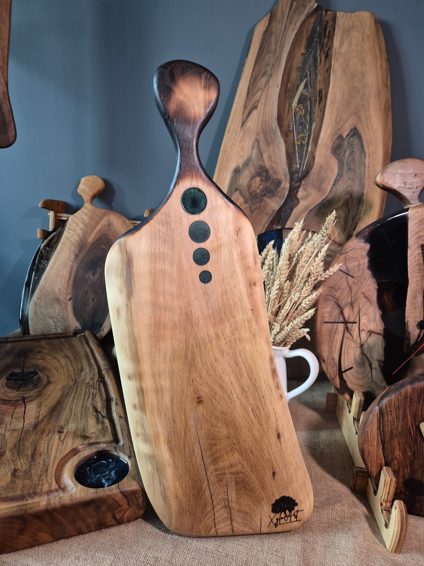 Tocator/platou servire din lemn de nuc